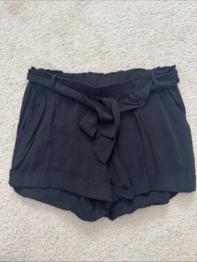 Women's Black Tie-Waist Casual Shorts - Size large